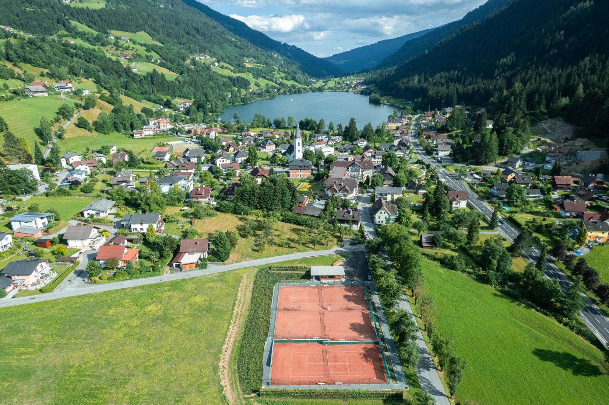 Hotel Alte Post Feld am See Esterno foto